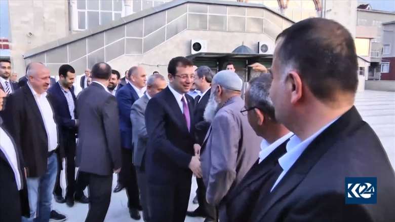 Kurd banga cîbicîkirina sozan li Şaredarê Stenbolê dikin